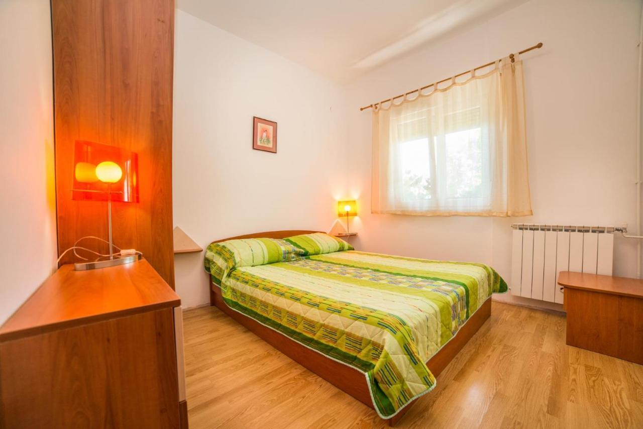 Apartments Durda Fazana Bagian luar foto