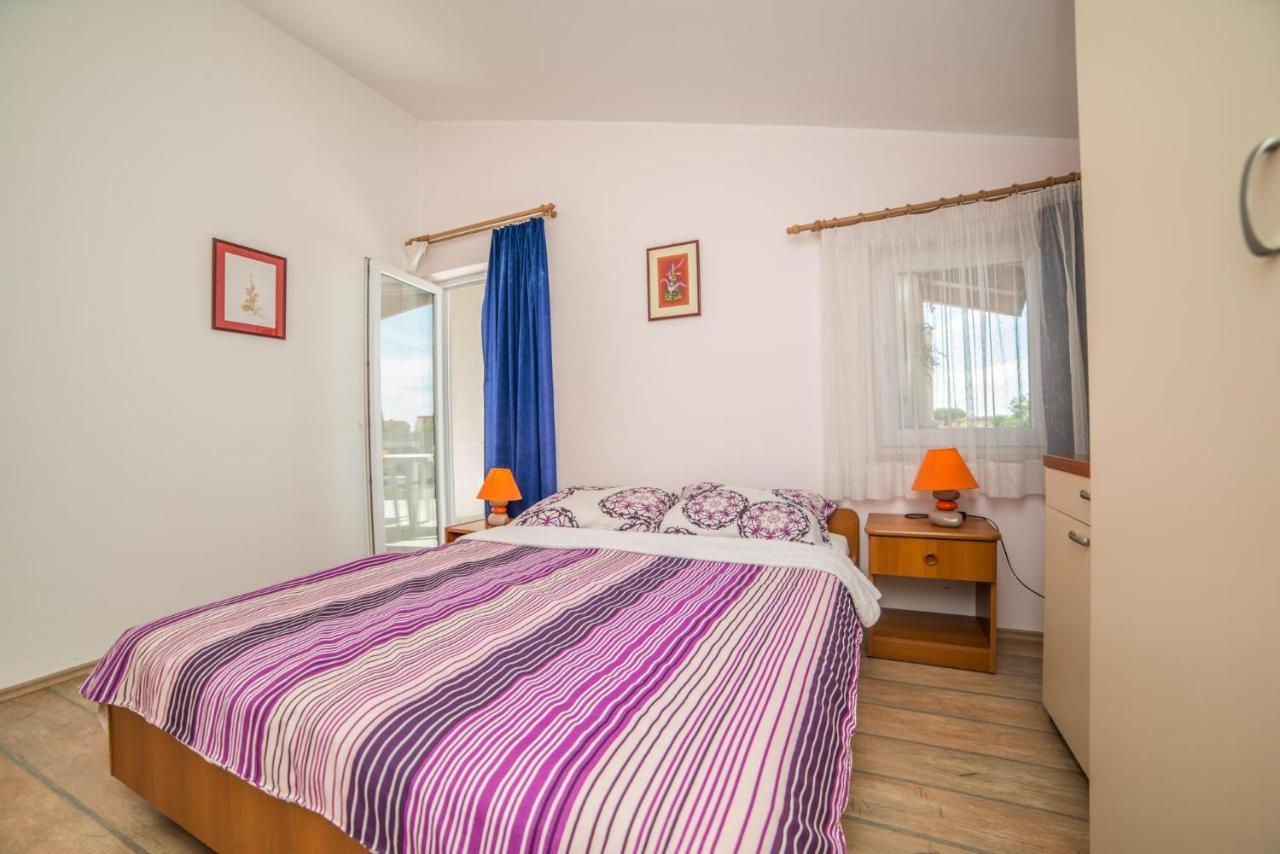 Apartments Durda Fazana Bagian luar foto